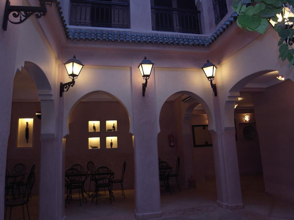 Riad Bazaar Cafe Bed & Breakfast มาร์ราเกช ภายนอก รูปภาพ